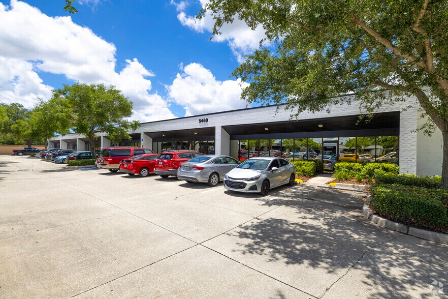 More Photos Of 5402-5460 Beaumont Center Blvd, Tampa Unknown For Lease