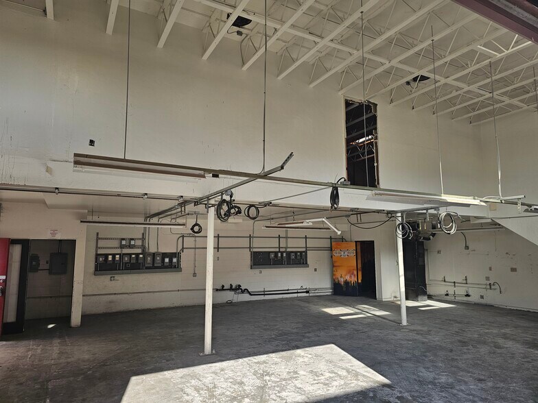 More Photos Of 333 Ingalls St, Santa Cruz Service For Lease