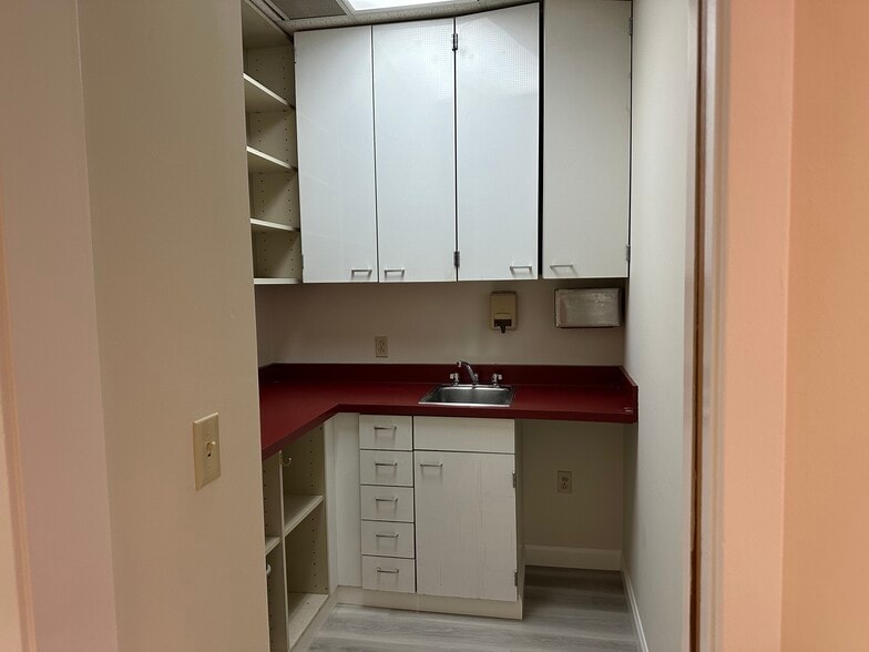 More Photos Of 2186 Geary Blvd, San Francisco Medical For Lease