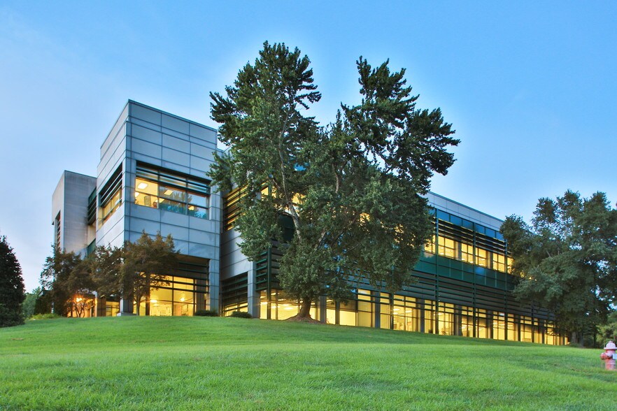 14 Tw Alexander Dr, Research Triangle Park, NC 27709 Office For Lease