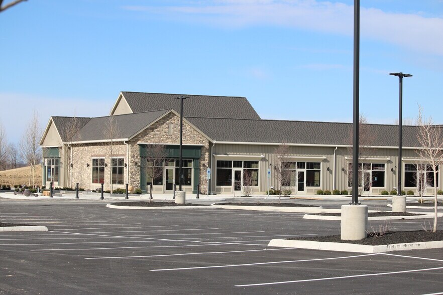 More Photos Of SWC of Roberts Road and Alton Darby Road, Hilliard Unknown For Lease