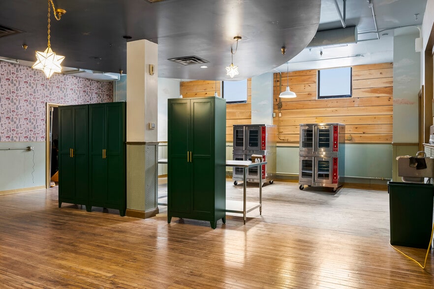 More Photos Of 61 N Pearl St, Albany Apartments For Lease