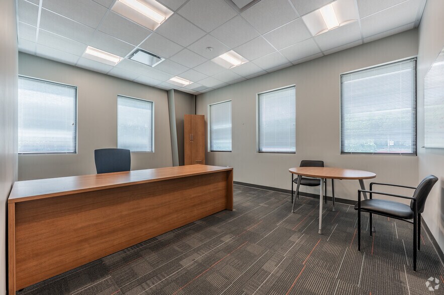 More Photos Of 200 Business Center Dr, Pittsburgh Research And Development For Sale