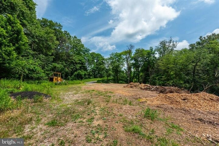 More Photos Of 19220 York Rd, Parkton Freestanding For Sale