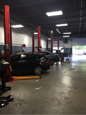 More Photos Of 130-138 Railroad St, Huntington Station Warehouse For Lease