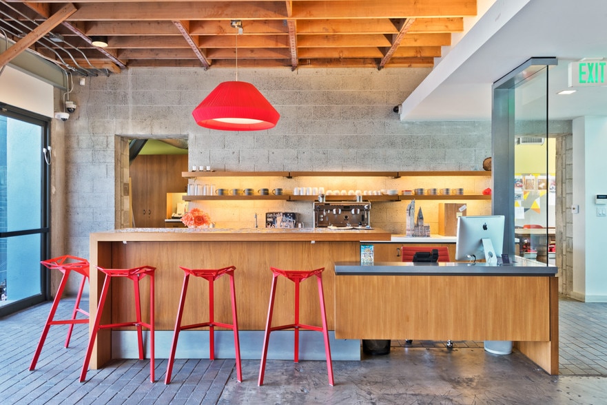 More Photos Of 5735 Melrose Ave, Los Angeles Loft Creative Space For Sale