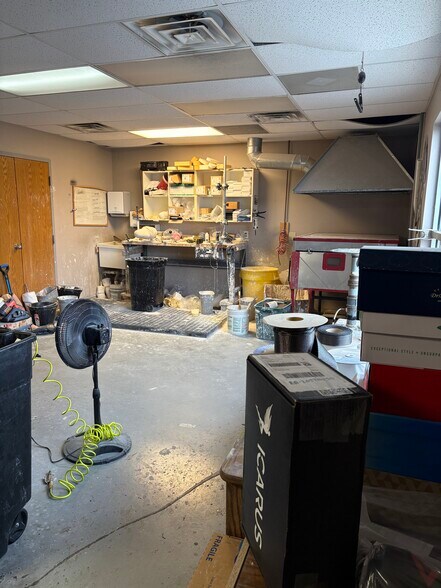 More Photos Of 404 Rushing Dr, Herrin Medical For Sale