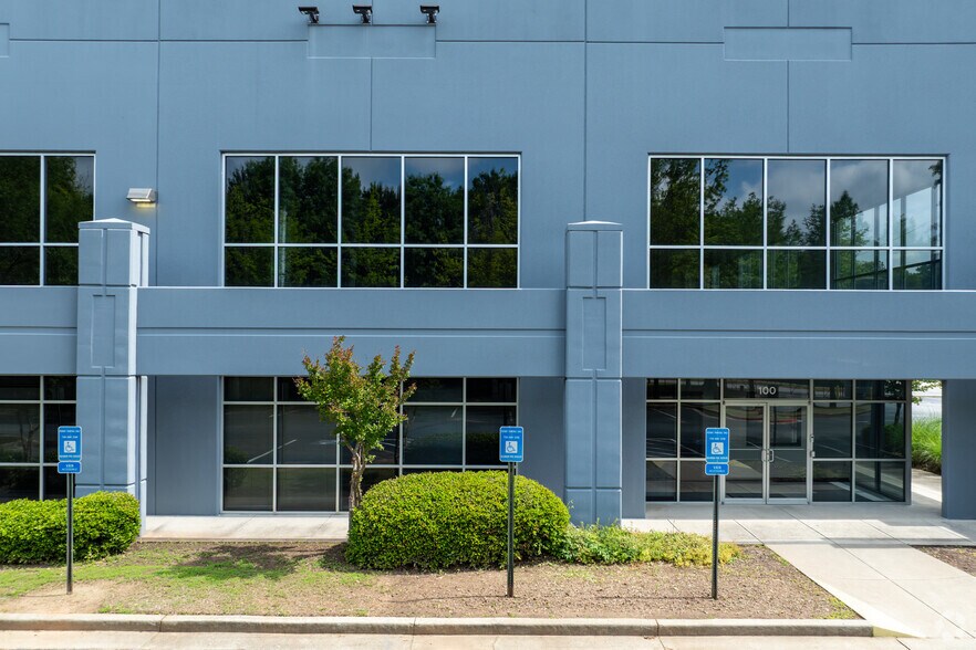 More Photos Of 4475 S Fulton Pky, Atlanta Unknown For Lease