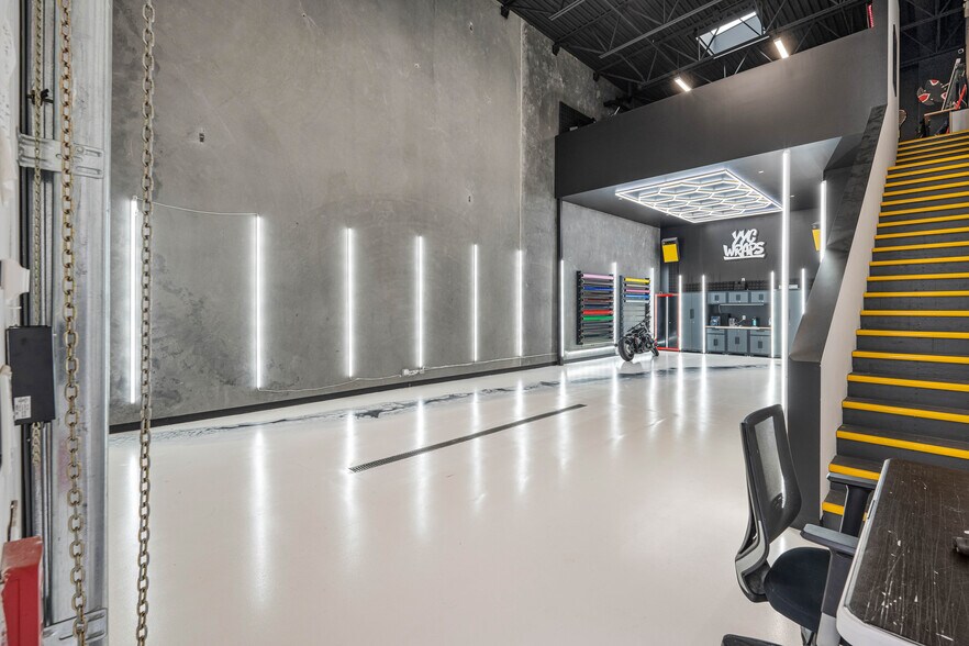 More Photos Of 1750 120 Av NE, Calgary Warehouse For Sale