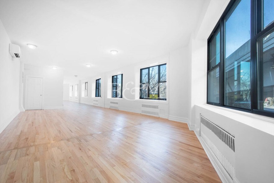 More Photos Of 195-199 Havemeyer St, Brooklyn Storefront Retail Office For Lease