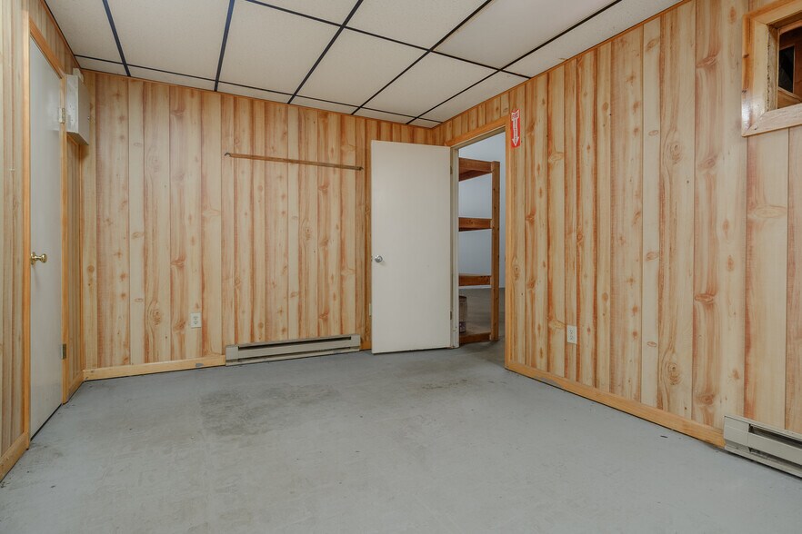 More Photos Of 36 Lake Avenue Ext, Danbury Manufacturing For Sale