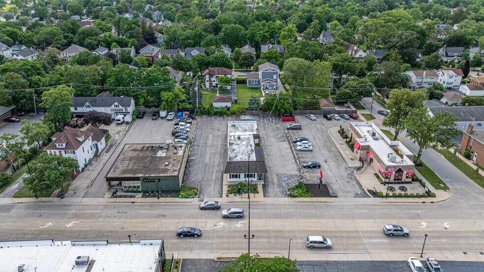 More Photos Of 332 N York St, Elmhurst Medical For Sale