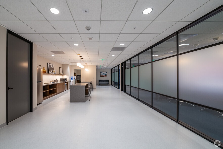 Photo of 17th Floor Ste 1700