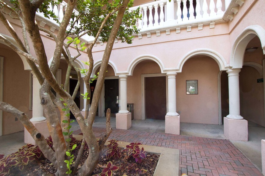 More Photos Of 453 N Kirkman Rd, Orlando Medical For Lease