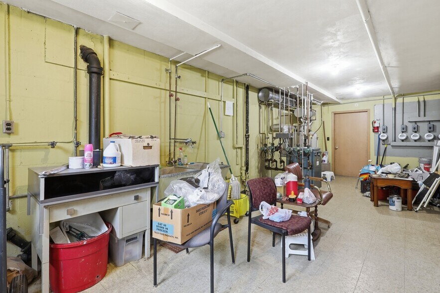 More Photos Of 826 5th St E, Saint Paul Apartments For Sale
