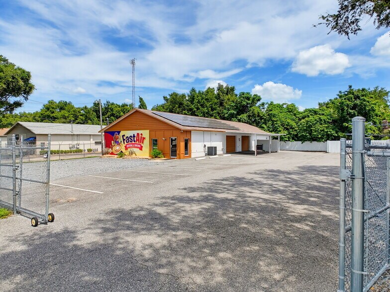 More Photos Of 3347 SW 7th St, Ocala Distribution For Sale
