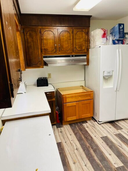 More Photos Of 301 W Main St, Stoneville Office For Sale