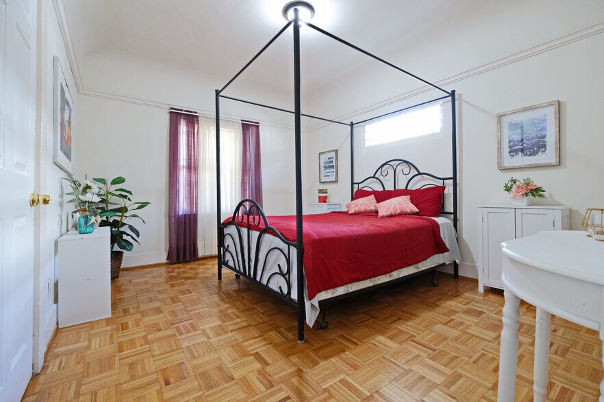 More Photos Of 1616 W 24th St, Los Angeles Apartments For Sale