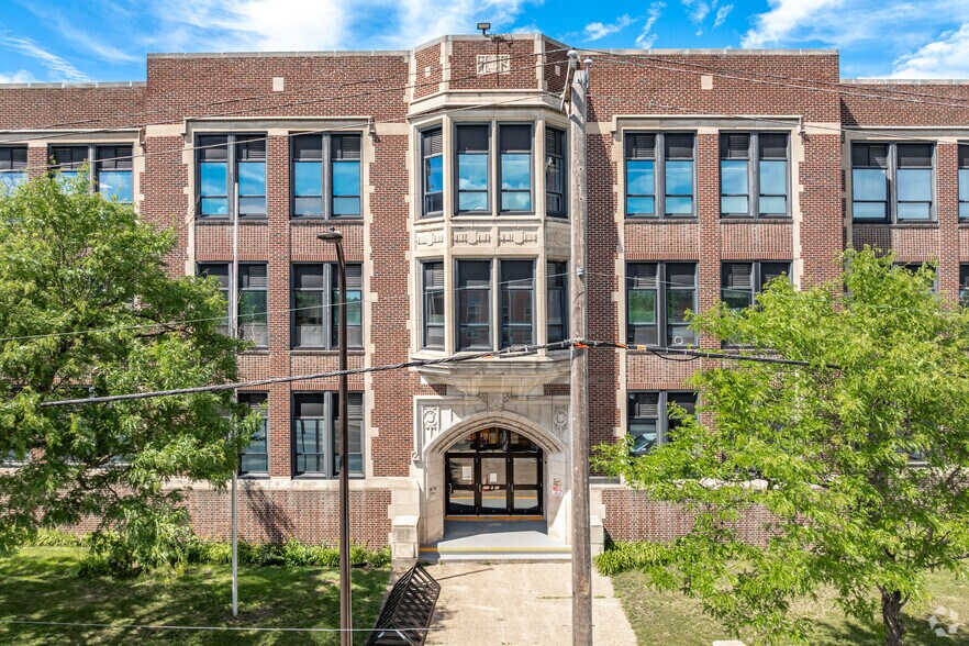 More Photos Of 310 E 38th St, Minneapolis Office For Lease