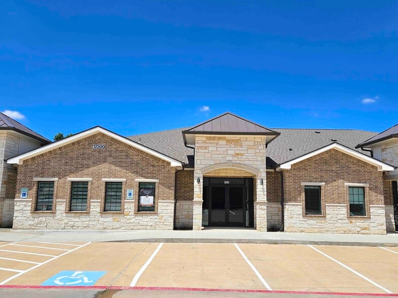 More Photos Of 12500 Lebanon Rd, Frisco Medical For Lease