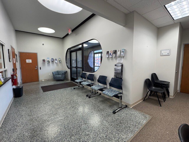 More Photos Of 100 E Market St, Lewistown Flex For Lease