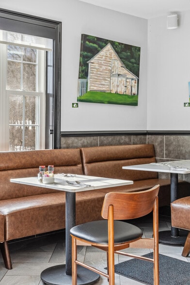 More Photos Of 4697 4697 St, Manchester Center Restaurant For Sale