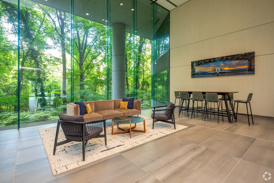 More Photos Of 555-565 Marriott Dr, Nashville Unknown For Lease