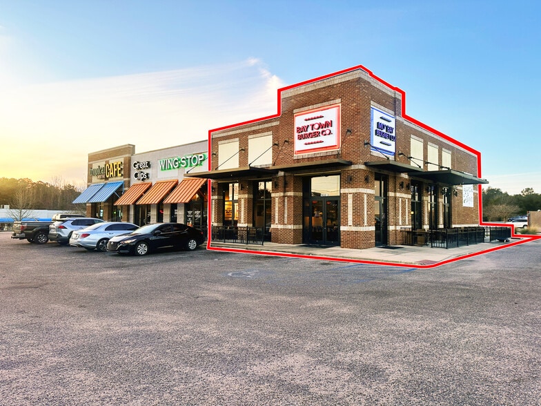 Primary Photo Of 7450 Airport Blvd, Mobile General Retail For Lease