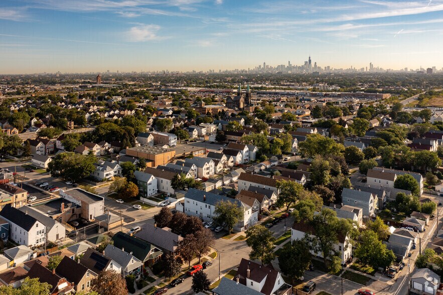 More Photos Of 5028 W 31st Pl, Cicero Multifamily For Sale