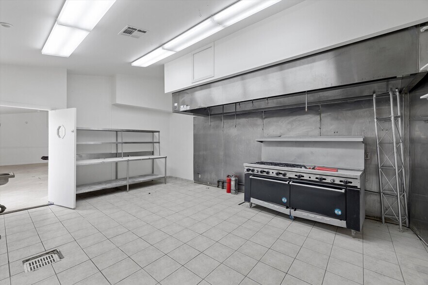 More Photos Of 721 Buol Rd, Pahrump General Retail For Sale