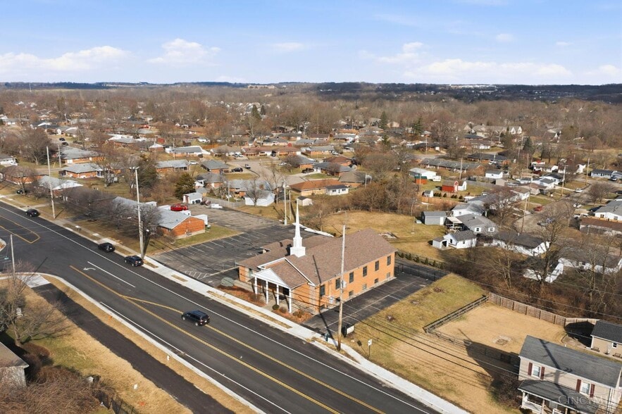 More Photos Of 810 N Broadway St, Lebanon Religious Facility For Sale