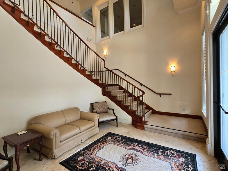 More Photos Of 710 Kellogg St, Suisun City Office Residential For Lease