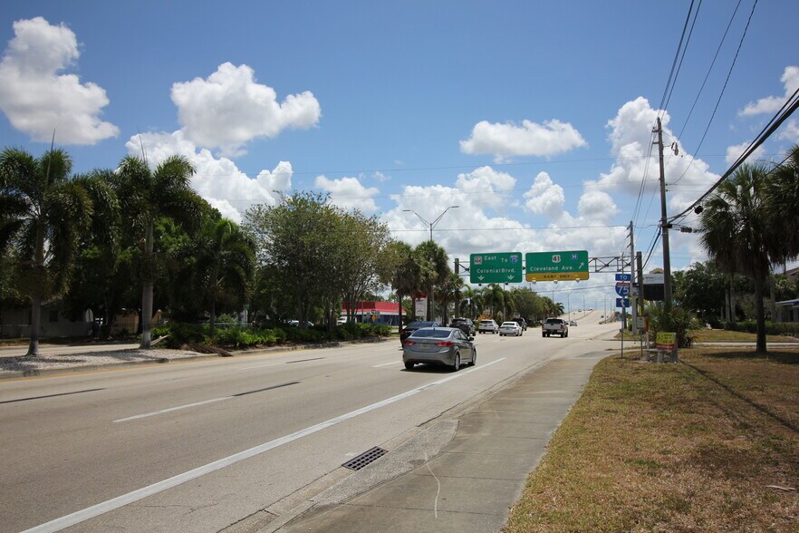 More Photos Of 1705 Colonial Blvd, Fort Myers Medical For Lease