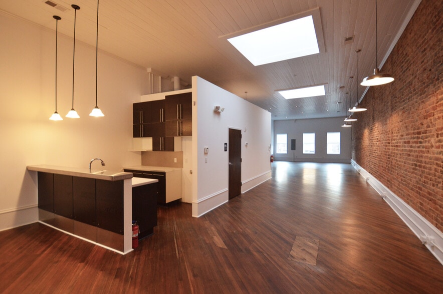 More Photos Of 418-420 N Liberty St, Winston-Salem Storefront Retail Office For Sale