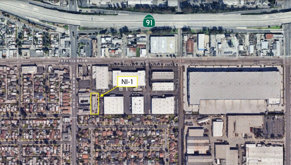 Primary Photo Of 6544 Cherry Ave, Long Beach Warehouse For Lease