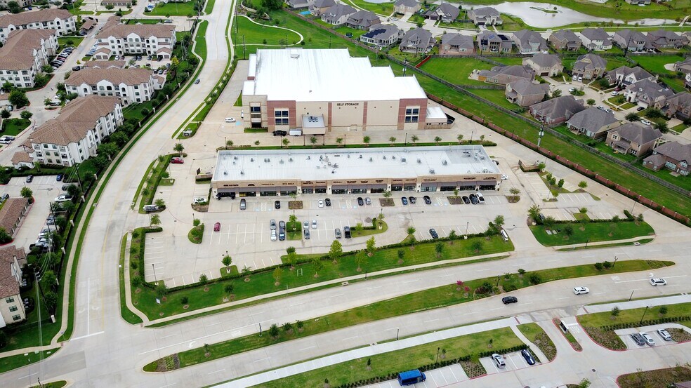 More Photos Of 4821 Lj Pky, Sugar Land Storefront For Lease