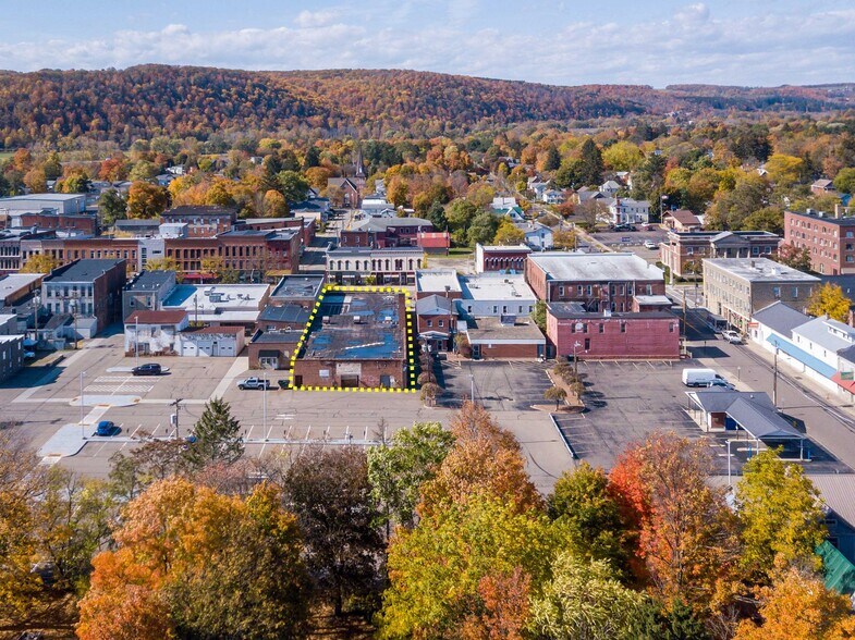 More Photos Of 36 Liberty St, Bath Storefront Retail Office For Sale