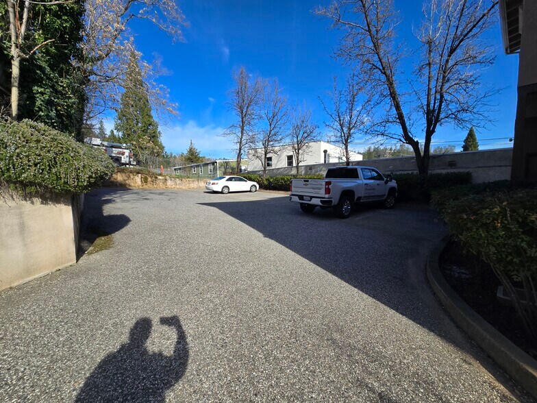 More Photos Of 406-412 E Main St, Grass Valley Office For Lease