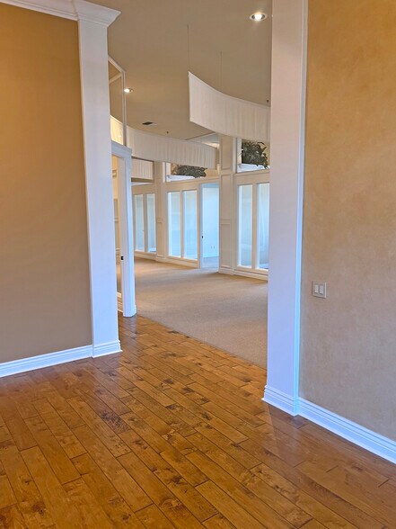 More Photos Of 195 Concourse Blvd, Santa Rosa Office For Sale