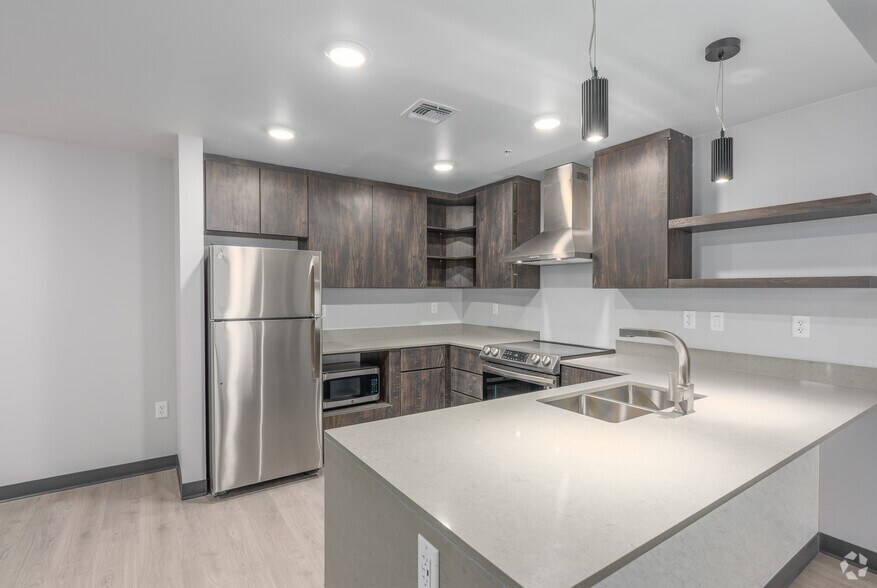 More Photos Of 215-219 S Water St, Henderson Apartments For Lease