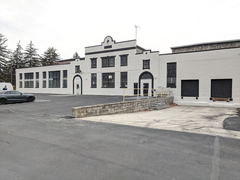 More Photos Of 1210 Stanbridge St, Norristown Warehouse For Lease