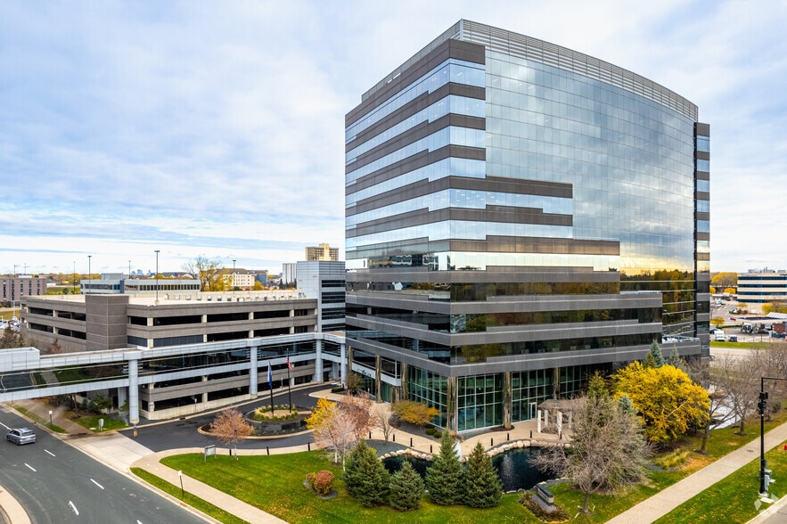 More Photos Of 8000 Norman Center Dr, Bloomington Office For Lease