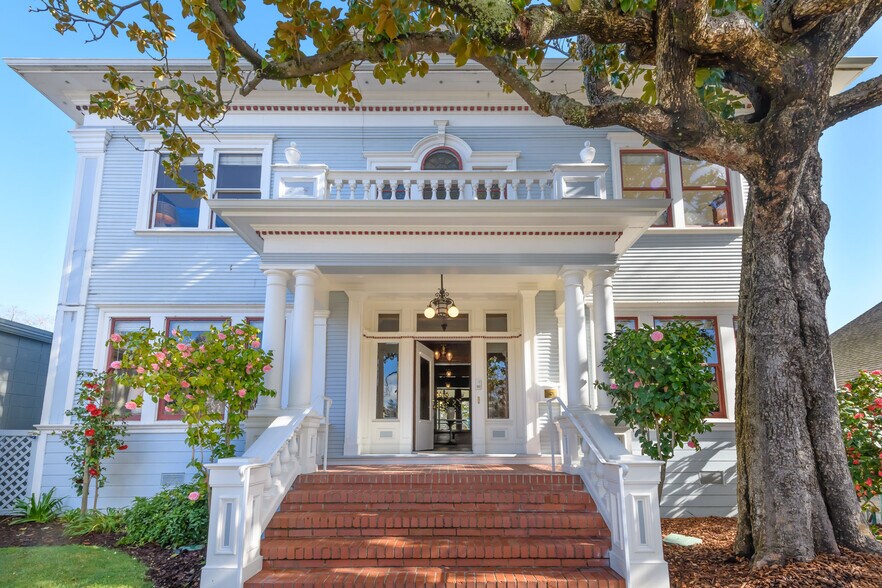 More Photos Of 8 Keller St, Petaluma Office Residential For Sale