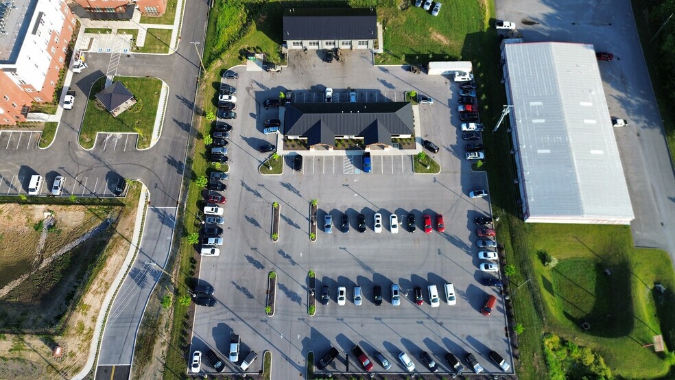 More Photos Of 1501 Callahan Dr, Knoxville Auto Dealership For Lease