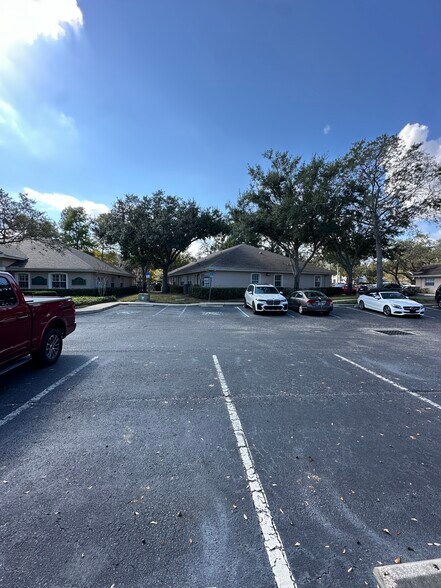 More Photos Of 8345 Gunn Hwy, Tampa Office For Sale