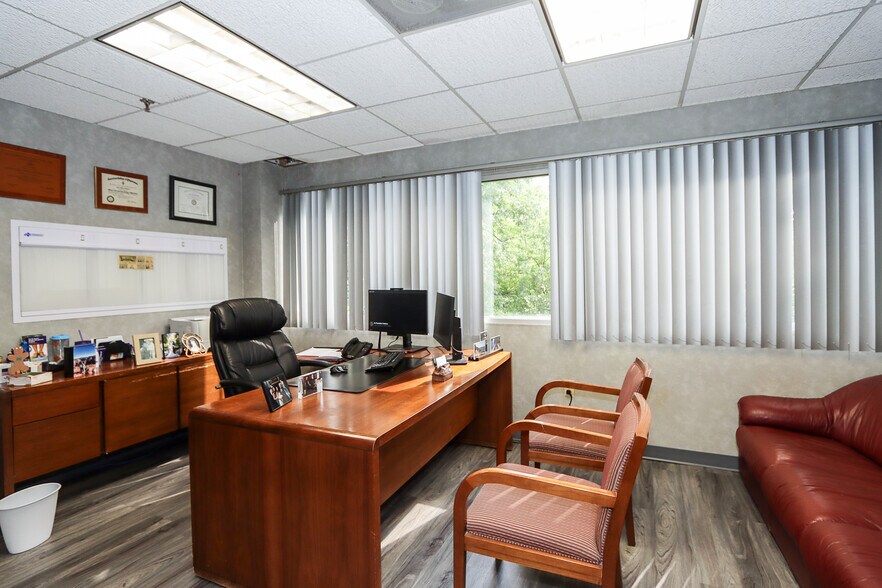 More Photos Of 233 E Shore Rd, Great Neck Medical For Sale