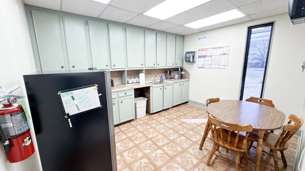 More Photos Of 1391 Flat Creek Rd, Athens Flex For Sale