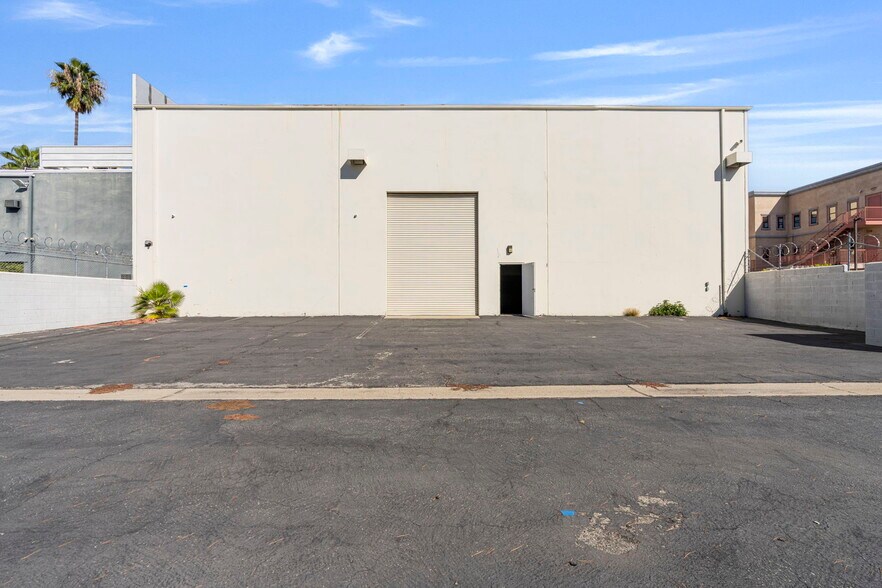 More Photos Of 3106 E Garvey Ave, West Covina Service For Sale