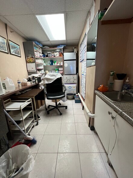 More Photos Of 207 Ocean Pky, Brooklyn Apartments For Sale