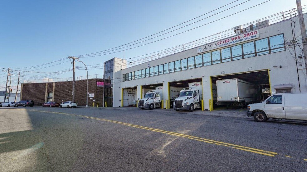 More Photos Of 147-35 Farmers Blvd, Jamaica Warehouse For Lease